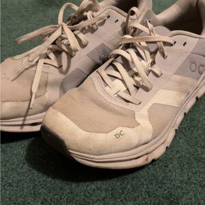 On Running white and gray shoes